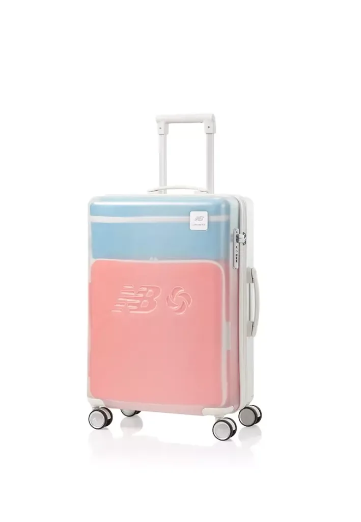 New Balance | Samsonite Spinner 61