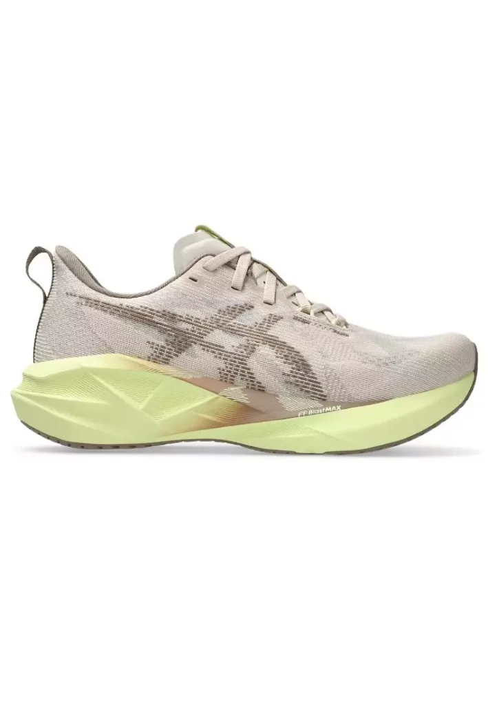Women NOVABLAST 5 Running Shoes